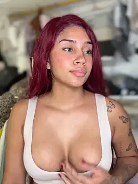 Freechat stormyy_ on StripChat