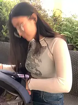 StrawberryPink_ on StripChat