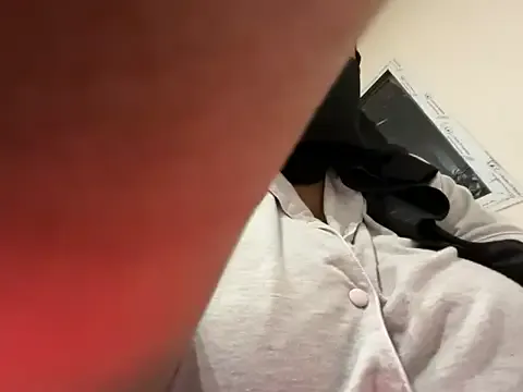 Submissive_Arab model from sc