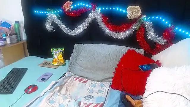 TaurusClitCake — LET ME BE YOUR QUEEN TONIGHT KISSES