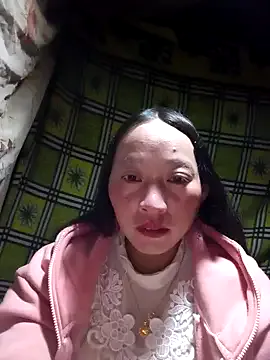 Freechat tcm-cute on StripChat