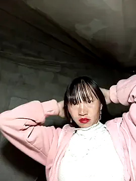 Freechat tcm-cute on StripChat