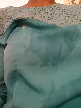 thanusi_2 on StripChat