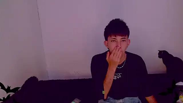 Freechat ThePerfectChemistry on StripChat