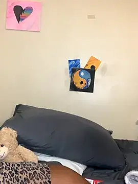 TinyBlazian901 on StripChat