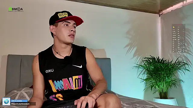 tivendann on StripChat