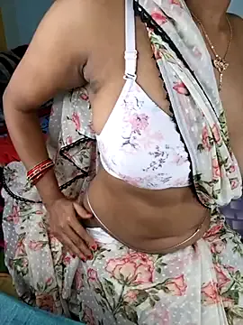 Ur_Lishaa on StripChat