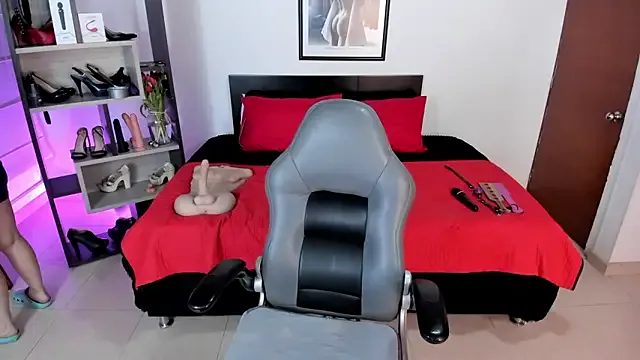 Veronica_Jacobss on StripChat