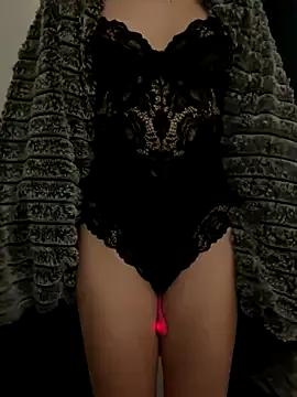 Freechat vilaineblonde on StripChat