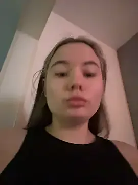 VineraSweet on StripChat