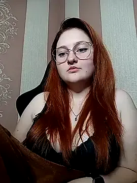 WhiteBellaX on StripChat