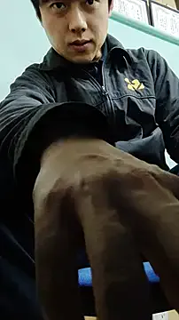 whitebriefboy on StripChat