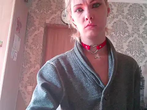 Group WildMissNiks on StripChat