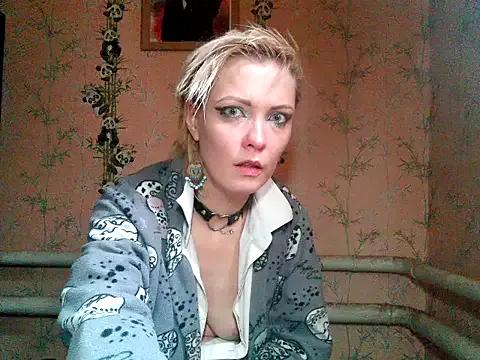 Group WildMissNiks on StripChat