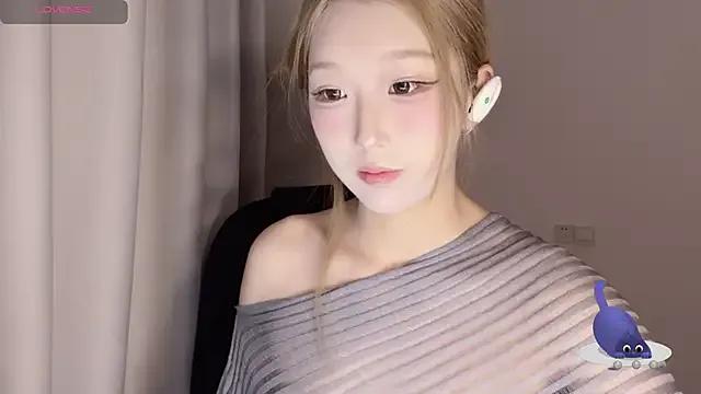 Winnie666- on StripChat 