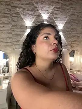 Yassy_vazquez on StripChat 