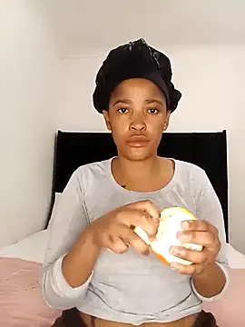 Yelowbone on StripChat