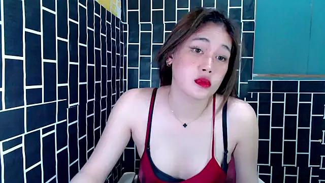 Freechat YoungGbigSuprise on StripChat