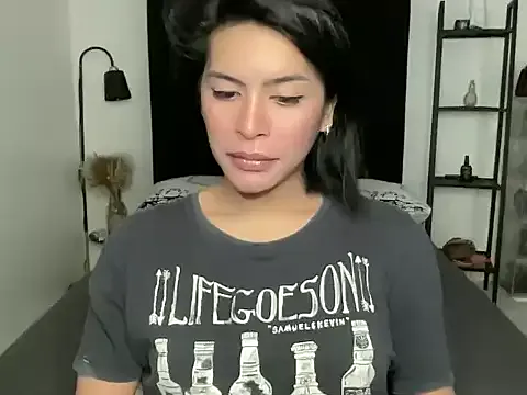 your_bianca69 on StripChat