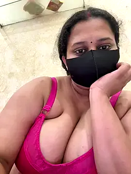 Yoursexy_cherry on StripChat