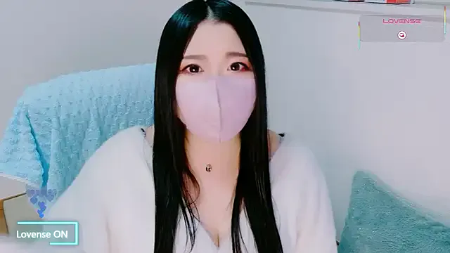 yukinko_o_ on StripChat