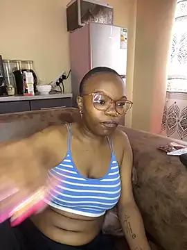 YummyMelanin117 on StripChat 