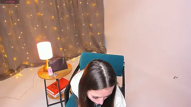 Freechat YvonneRobes on StripChat