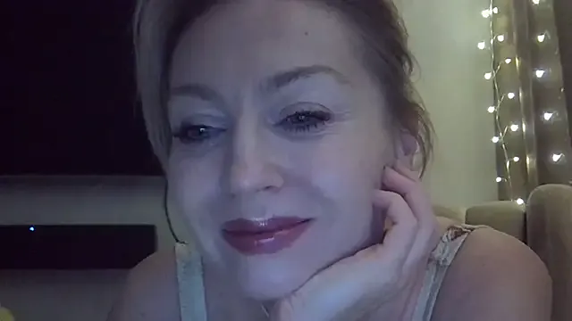 ZarinaSwift on StripChat