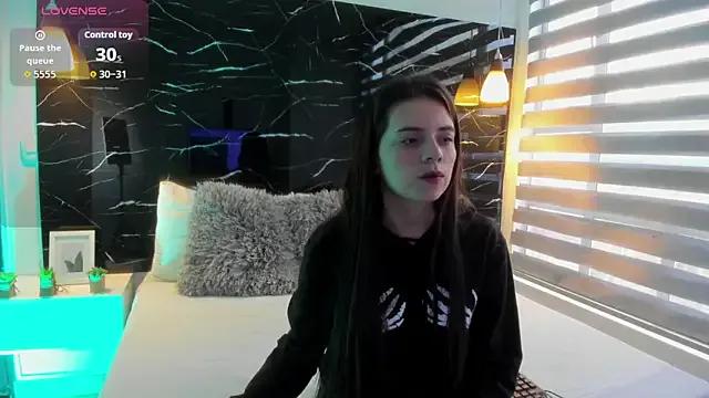 Private ZOE_LE on StripChat