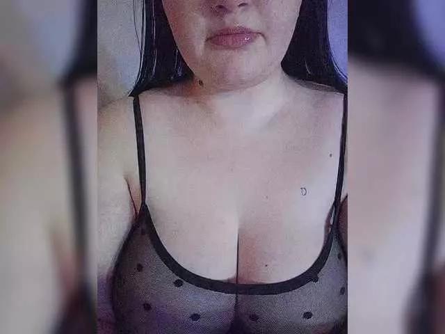 -Emma- from BongaCams