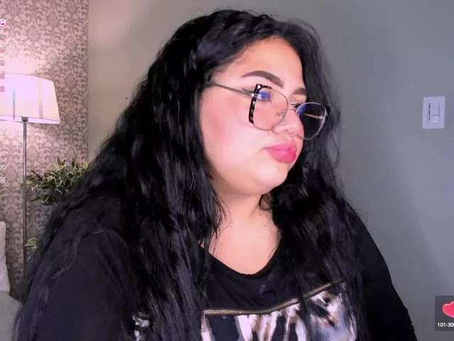 Explore our live girls sluts from our Custom and Multi clubs and checkout exclusive access to highly interactive content, such as shape, hair, titties, pussy type and many more.