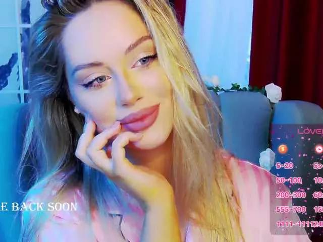 Explore our live girls sluts from our Custom and Multi clubs and checkout exclusive access to highly interactive content, such as shape, hair, titties, pussy type and many more.