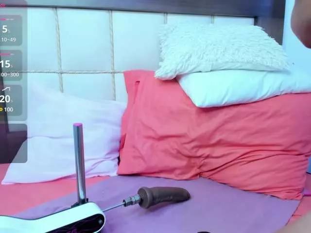 Explore our live girls sluts from our Custom and Multi clubs and checkout exclusive access to highly interactive content, such as shape, hair, titties, pussy type and many more.