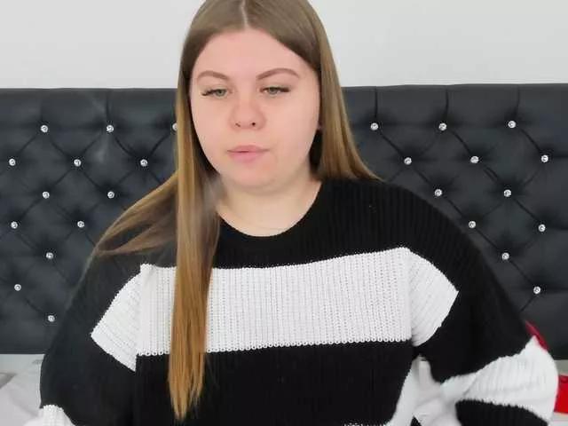 Explore our live girls sluts from our Custom and Multi clubs and checkout exclusive access to highly interactive content, such as shape, hair, titties, pussy type and many more.
