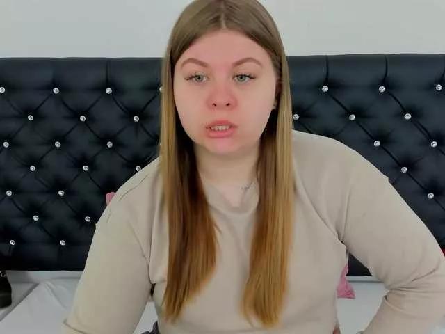 Explore our live girls sluts from our Custom and Multi clubs and checkout exclusive access to highly interactive content, such as shape, hair, titties, pussy type and many more.