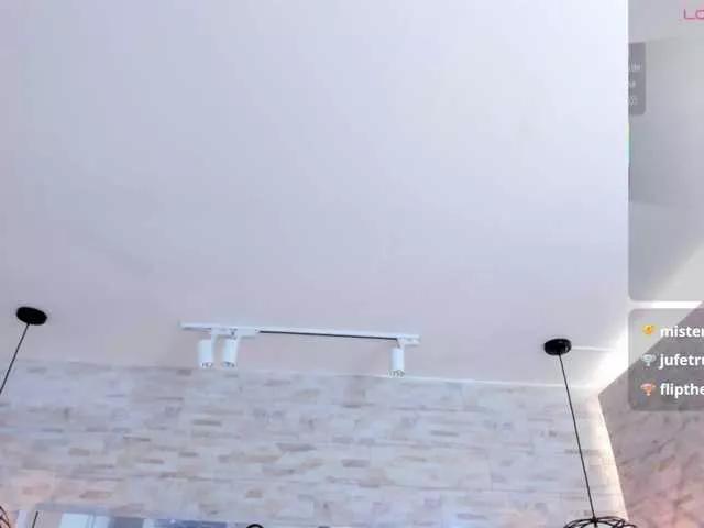 Explore our live girls sluts from our Custom and Multi clubs and checkout exclusive access to highly interactive content, such as shape, hair, titties, pussy type and many more.