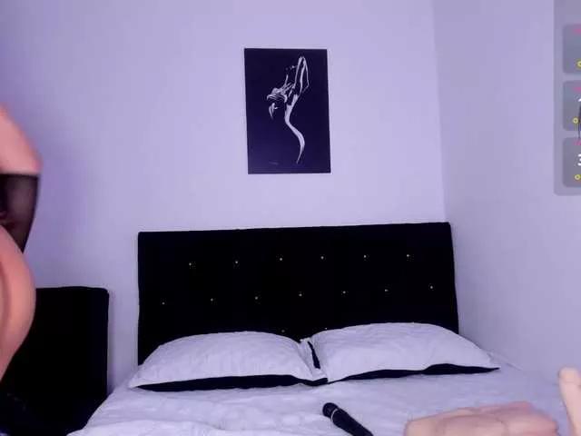 AgathaaHowland from BongaCams is Freechat