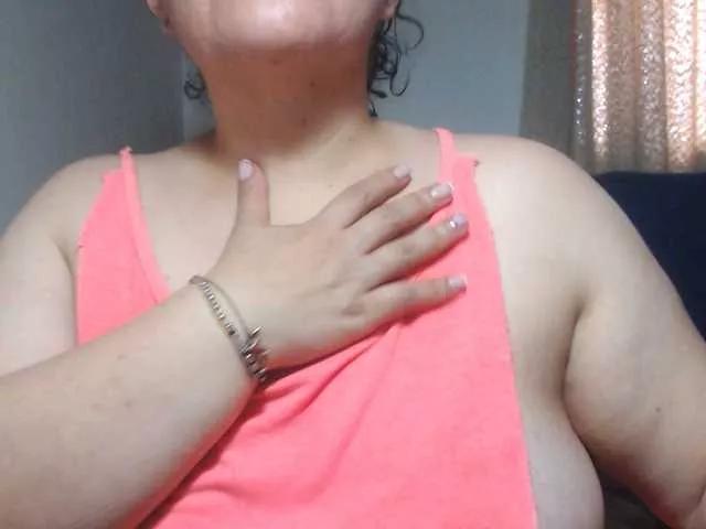 Explore our live girls sluts from our Custom and Multi clubs and checkout exclusive access to highly interactive content, such as shape, hair, titties, pussy type and many more.