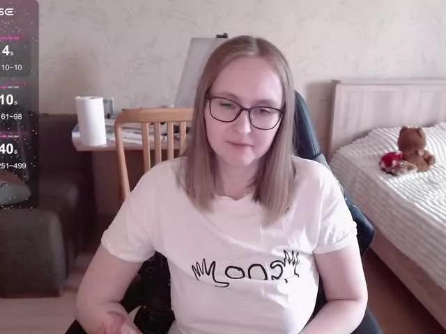 Explore our live girls sluts from our Custom and Multi clubs and checkout exclusive access to highly interactive content, such as shape, hair, titties, pussy type and many more.
