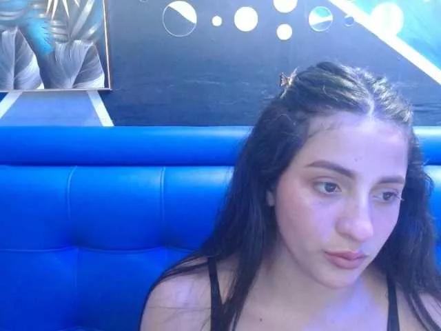 Explore our live girls sluts from our Custom and Multi clubs and checkout exclusive access to highly interactive content, such as shape, hair, titties, pussy type and many more.