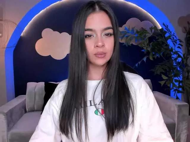 AlanaCraft from BongaCams