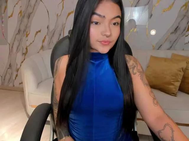 Explore our live girls sluts from our Custom and Multi clubs and checkout exclusive access to highly interactive content, such as shape, hair, titties, pussy type and many more.