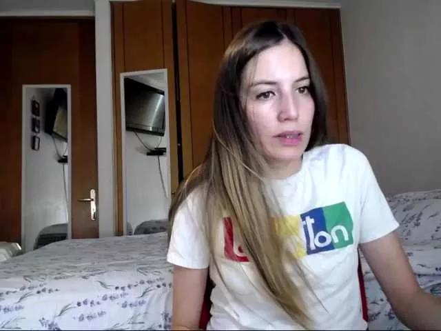 Explore our live girls sluts from our Custom and Multi clubs and checkout exclusive access to highly interactive content, such as shape, hair, titties, pussy type and many more.