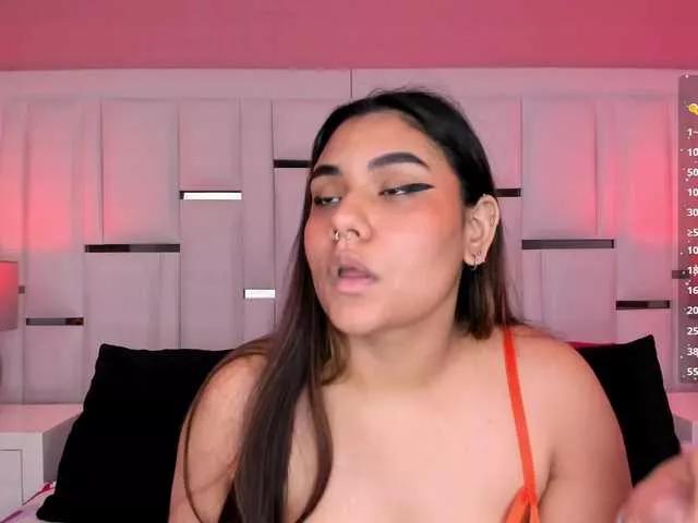 Explore our live girls sluts from our Custom and Multi clubs and checkout exclusive access to highly interactive content, such as shape, hair, titties, pussy type and many more.