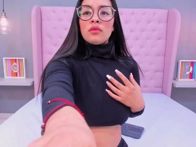 Explore our live girls sluts from our Custom and Multi clubs and checkout exclusive access to highly interactive content, such as shape, hair, titties, pussy type and many more.
