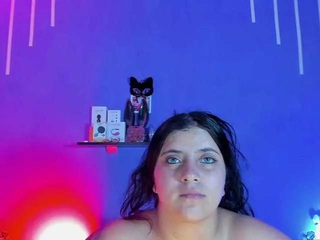 Explore our live girls sluts from our Custom and Multi clubs and checkout exclusive access to highly interactive content, such as shape, hair, titties, pussy type and many more.