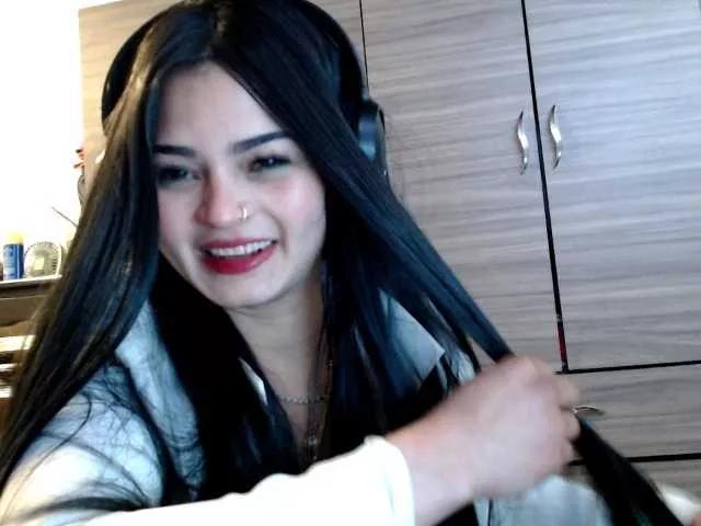 Explore our live girls sluts from our Custom and Multi clubs and checkout exclusive access to highly interactive content, such as shape, hair, titties, pussy type and many more.
