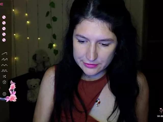 Explore our live girls sluts from our Custom and Multi clubs and checkout exclusive access to highly interactive content, such as shape, hair, titties, pussy type and many more.