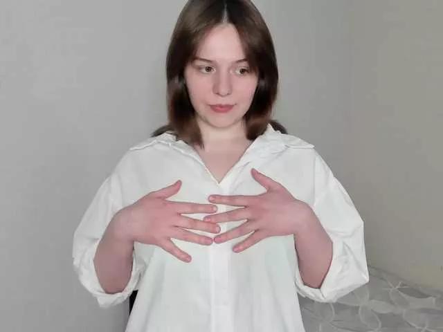 Explore our live girls sluts from our Custom and Multi clubs and checkout exclusive access to highly interactive content, such as shape, hair, titties, pussy type and many more.