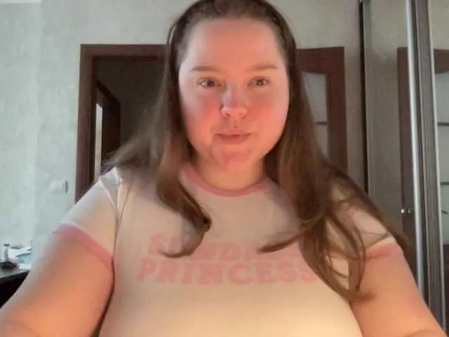 Explore our live girls sluts from our Custom and Multi clubs and checkout exclusive access to highly interactive content, such as shape, hair, titties, pussy type and many more.